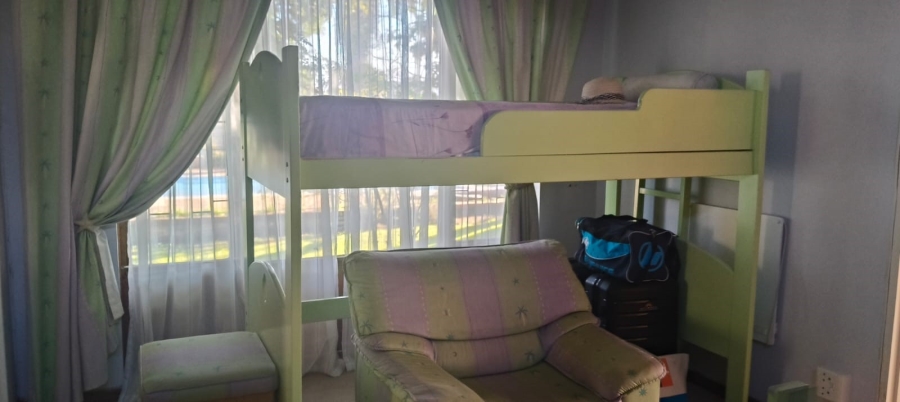 6 Bedroom Property for Sale in Cravenby Western Cape